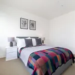 Modern, Stylish, Canalside Penthouse Apartment Next To Wembley Stadium!