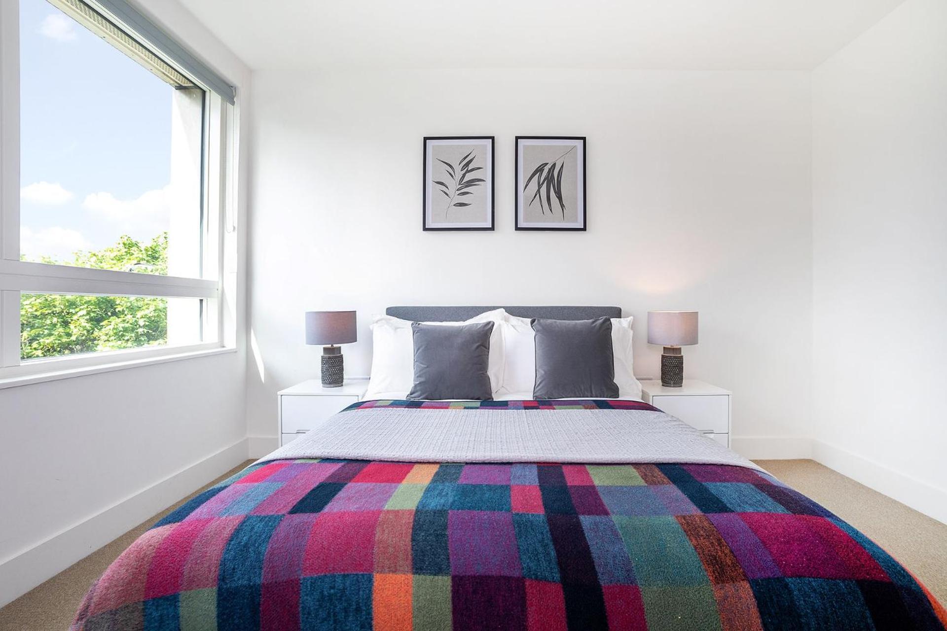 Modern, Stylish, Canalside Penthouse Next To Wembley Stadium! * Londra